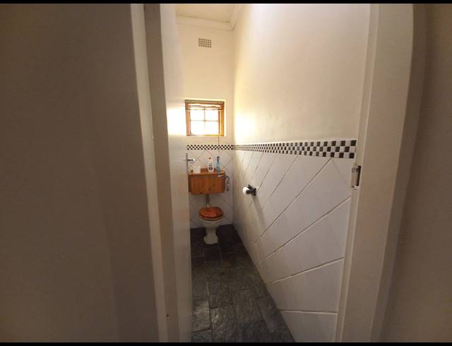 4 BEDROOM HOUSE FOR SALE IN HEIDELBERG CENTRAL